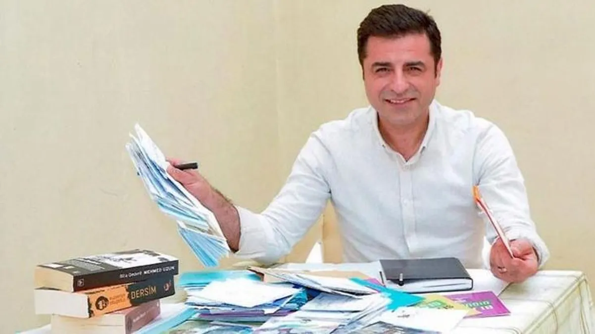 Demirtaş'tan hem partisine hem de muhalefete çağrı: Ortak adayla sahaya çıkılırsa seçim en az 80'e 20 kazanılır
