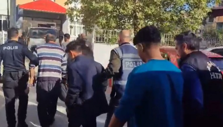 Erzin’de kasten yaralama