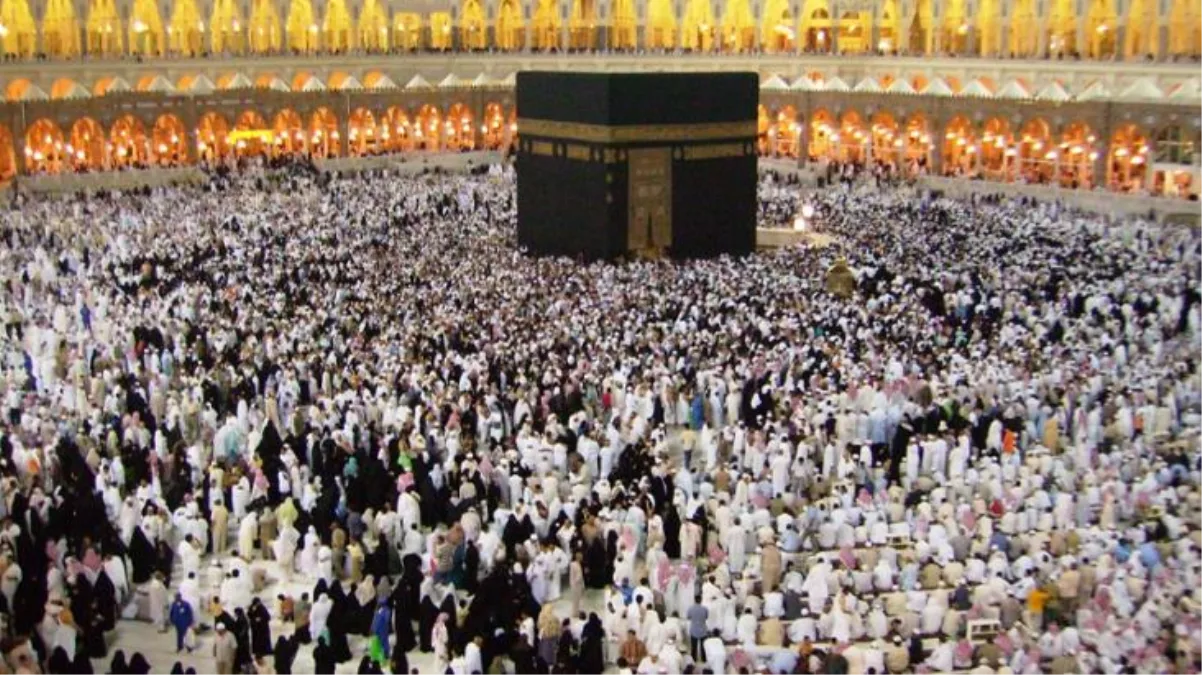 Hacı adaylarını kızdıran düzenleme! Artık Kabe'ye yüz sürmek yasak