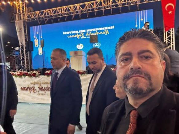 İçişleri Bakanı Ali Yerlikaya Ziraat Parkta İftar programında vatandaşlarla bir araya geldi. #hatay #İskenderun