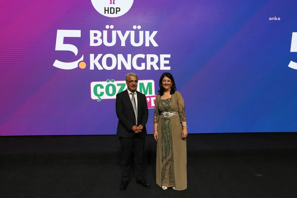 Pervin Buldan ve Mithat Sancar, yeniden HDP Eş Genel Başkanlığı'na seçildi