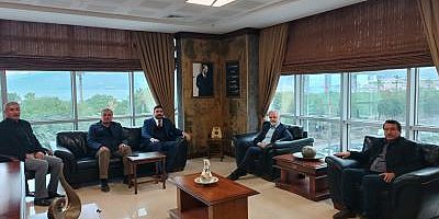 Ak Parti İskenderun Belediye Başkan Aday Adayı Adnan Deliveli İTSO’yu ziyaret etti  Ak Partiden İskenderun Belediye Başkan aday adayı olan Adnan Deliveli, İskenderun Ticaret ve Sanayi Odası Başkanı Levent Hakkı Yılmaz’ı ziyaret etti.