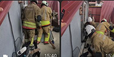 Arsuz Arpa Deresi mahallesi 5000 evler Sokak Çatı düşmesinden dolayı evde mahsur kalan 3 vatandaşimiz ekibimiz tarafından kurtarılmıştır