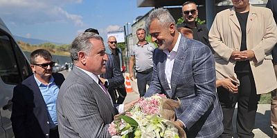 BAKAN OSMAN AŞKIN BAK’TAN HATAY’A MÜJDELER  HATAYSPOR SENEYE YUVASINA DÖNECEK  BAŞKAN ÖNTÜRK: ŞEHRİMİZİ HIZLI BİR ŞEKİLDE AYAĞA KALDIRACAĞIZ   