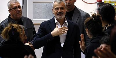 BAŞKAN ÖNTÜRK DEFNE’DE İFTARDA VATANDAŞLARLA BİR ARAYA GELDİ