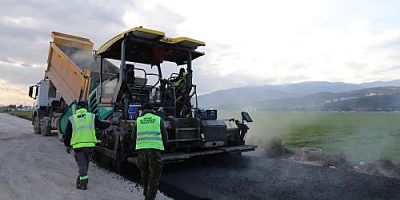 BÜYÜKŞEHİR OVAKENT YOL SORUNUNU ÇÖZÜYOR
