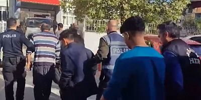 Erzin’de kasten yaralama