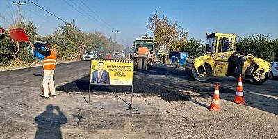 ERZİN VE ALTINÖZÜ’NDE ASFALT ÇALIŞMALARI SÜRÜYOR