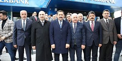 Halkbank Hatay Bölge Koordinatörlük Binası Törenle Hizmete Açıldı İTSO Başkanı Yılmaz ve Yönetimi de Halkbank’ın Açılışına Katıldı