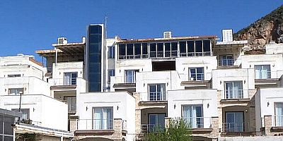 Hatay'da depremde hasar almayan otel afetzedelere de ev sahipliği yaptı