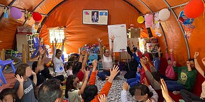 HATAY’DA DEPREMDEN ETKİLENENLERE İYİLEŞTİRME VE GÜÇLENME ETKİNLİĞİ HATAYLI DEPREMZEDELERE TRAVMADAN ARINDIRMA ETKİNLİĞİ İYİLEŞTİRME, DAYANIKLILIK VE GÜÇLENME ETKİNLİĞİNE HATAY’DA YOĞUN İLGİ