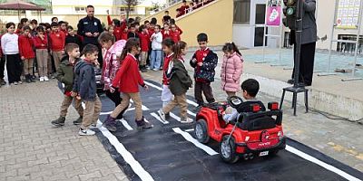 HBB ÇOCUKLARA TRAFİK BİLİNCİNİ AŞILIYOR