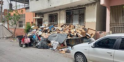 İskenderun'da çöp ev temizlendi