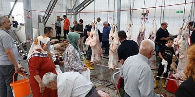 KESİM NOKTALARI BAYRAMIN İLK GÜNÜ ÜCRETSİZ HİZMET VERDİ