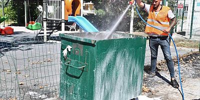 OSMANİYE’DE ÇÖP KONTEYNERLERİ DEZENFEKTE EDİLİYOR