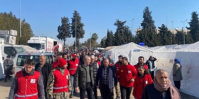 Özçelik-İş Sendikası Genel Başkanı Yunus Değirmenci: “DEPREM BÖLGESİNDEKİ 7 BİN ÜYEMİZE 15 MİLYON LİRALIK YARDIM YAPIYORUZ”