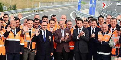 ULAŞTIRMA VE ALTYAPI BAKANI ABDULKADİR URALOĞLU BURSA ÇEVRE OTOYOLU DEMİRTAŞ OSB KAVŞAĞINI HİZMETE AÇTI