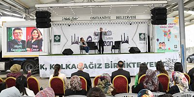 YAZAR ALİŞAN KAPAKLIKAYA İLE DİLEK CESUR, DEPREMZEDE VATANDAŞLARLA BİR ARAYA GELDİ 