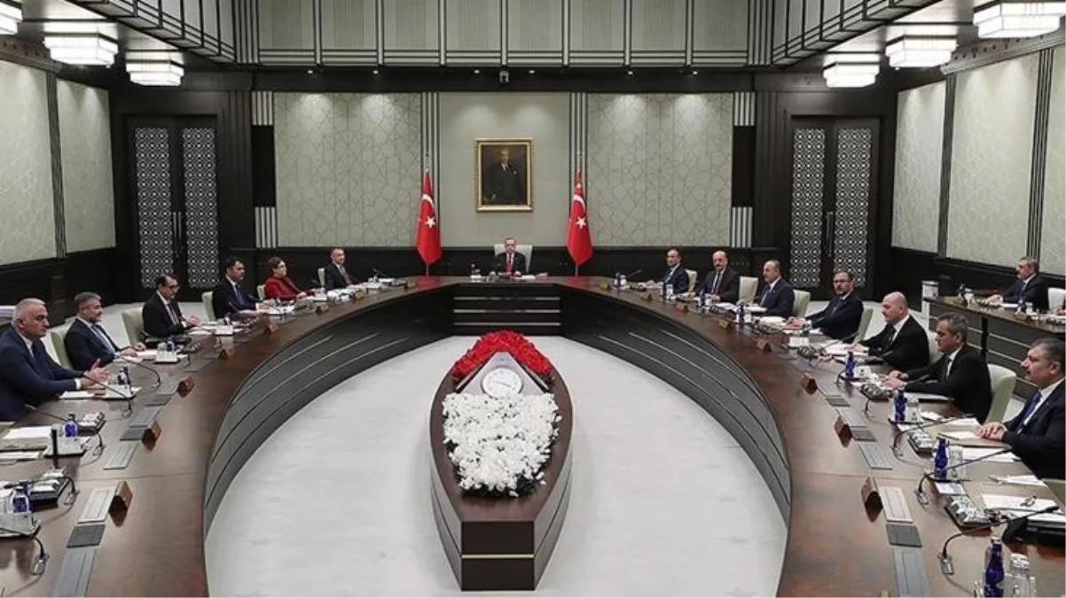 Tüm gözler Kabine'de! Asgari ücret zammı ve bayram tatili düğümü bu toplantıda çözülecek